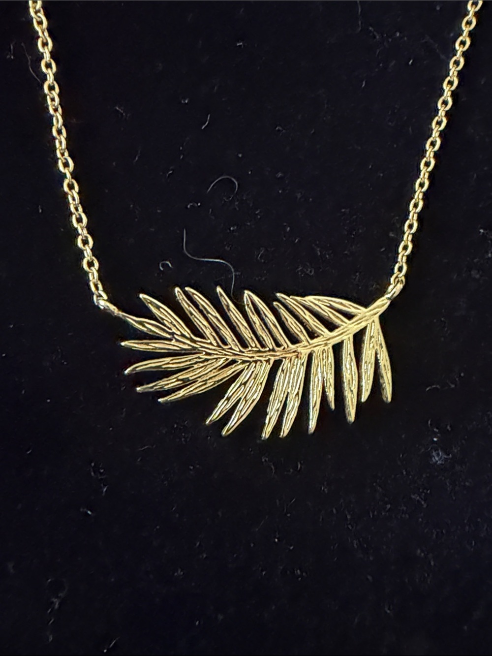 Gold Leaf Pendant Necklace